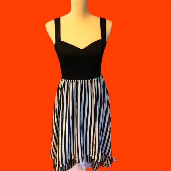 Chelsea brand hi/ low dress!! - Picture 9 of 12